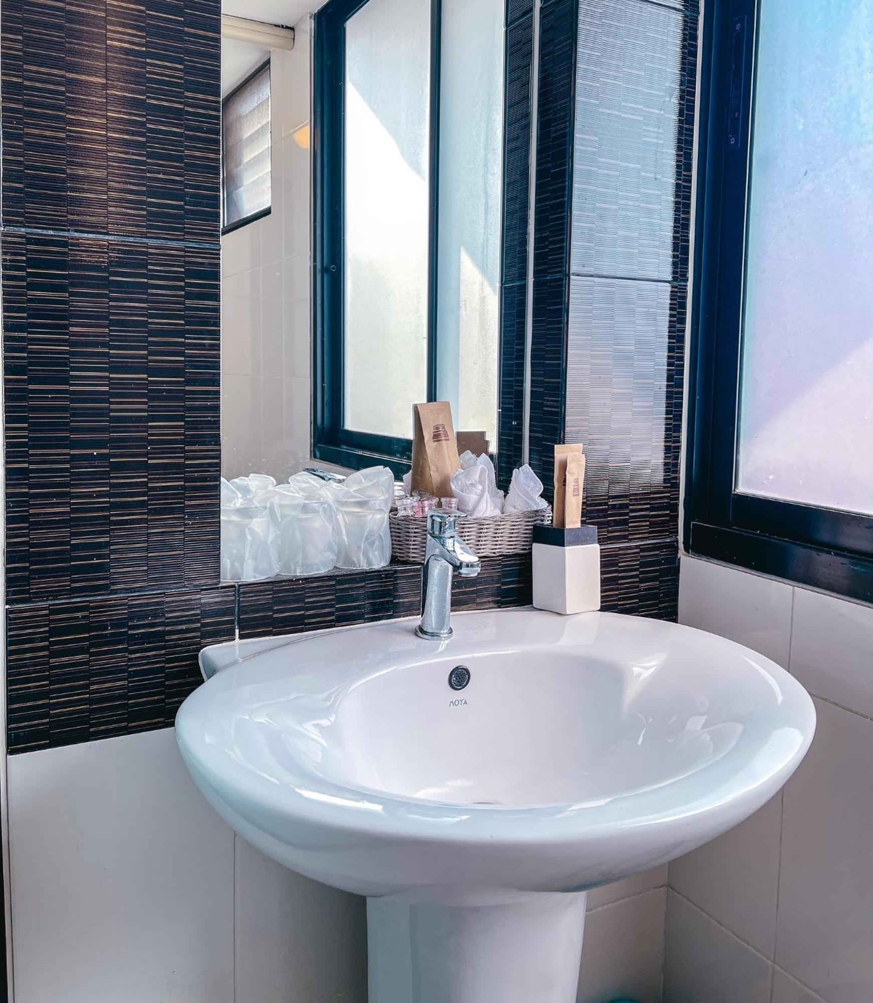 Baik Suite Bangkok Luaran gambar